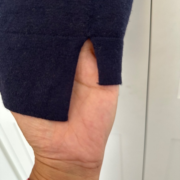 GAP Woman’s Sweater - Picture 5 of 10